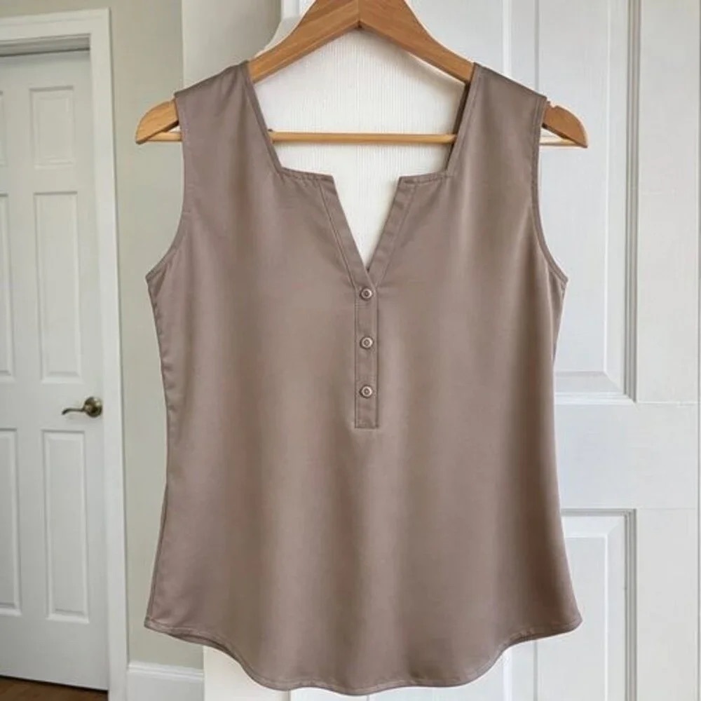 V-Neck Sleeveless Henley Camisole in Taupe